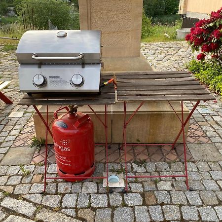 Ferienwohnung Fewo PENZLIN im Kemenatenhaus im Rittergut Leppersdorf bei Dresden Wachau Exterior foto